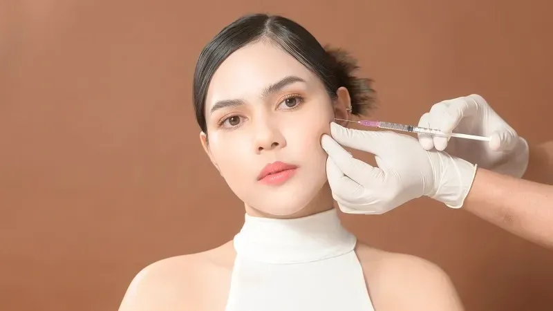 Botox Treatment: How It Works and How to Use It for a Better Look